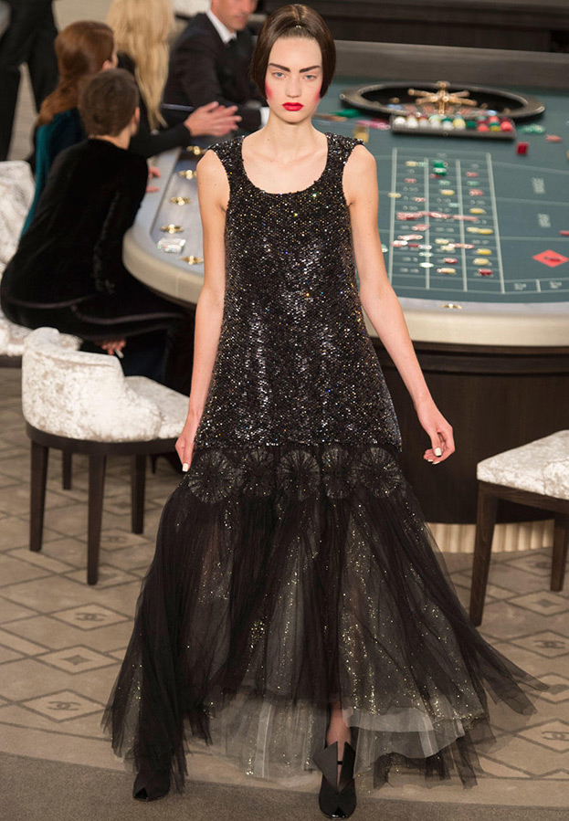 Robe noire et argent