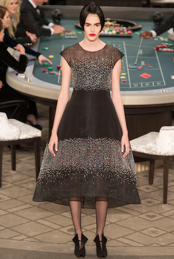 Robe noire et argent