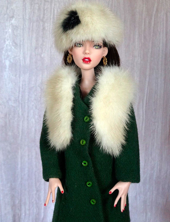Manteau col fourrure pour poupée