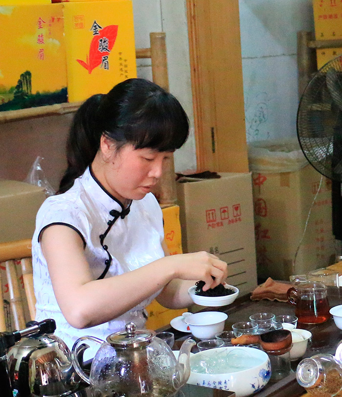 Vêtements traditionnels chinois pour femmes