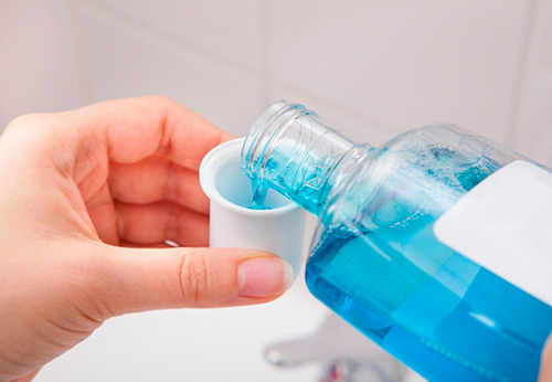 Pourquoi vous avez besoin de rince-bouche