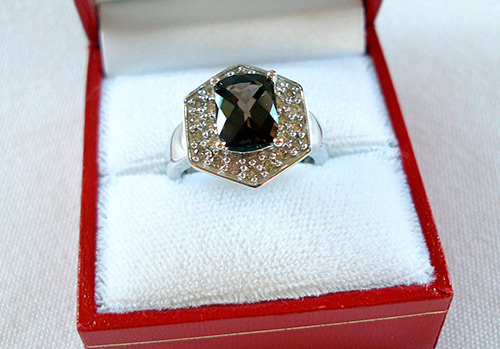 15 bijoux avec pierre de topaze