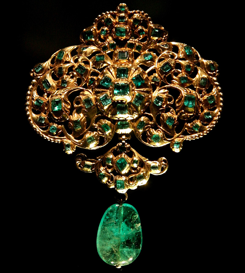 histoires avec des émeraudes célèbres