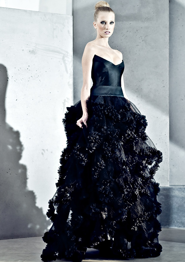 Belle robe de mariée noire