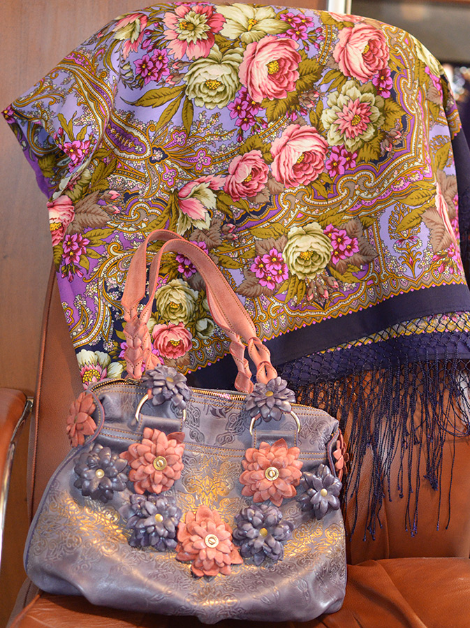 Combinaison de fleurs dans les accessoires de mode