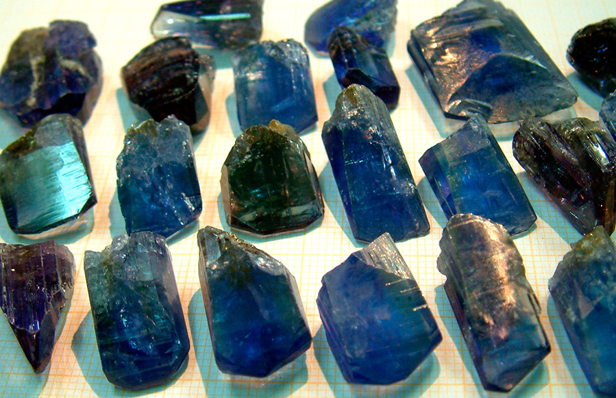 Pierre de tanzanite