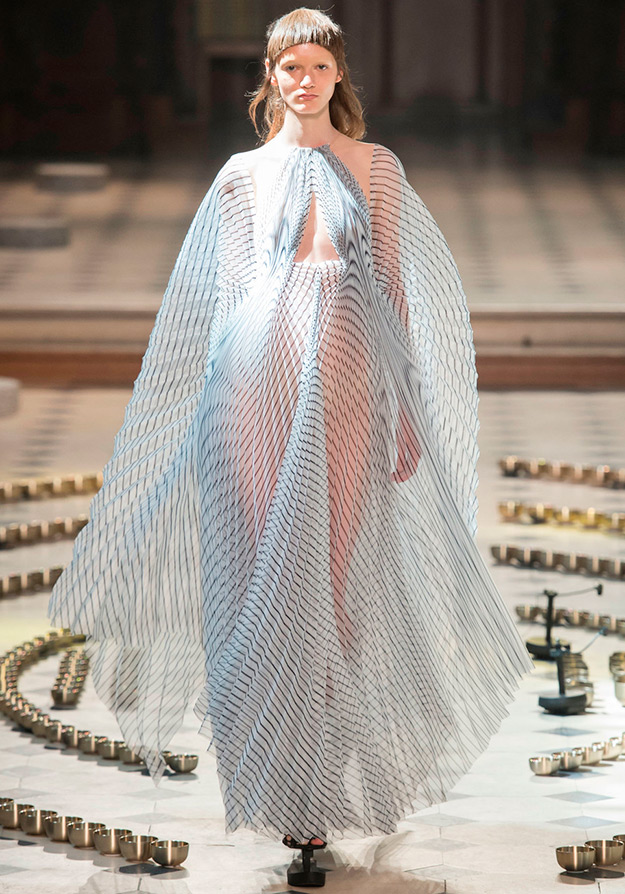 Collection Iris Van Herpen 2025-2026