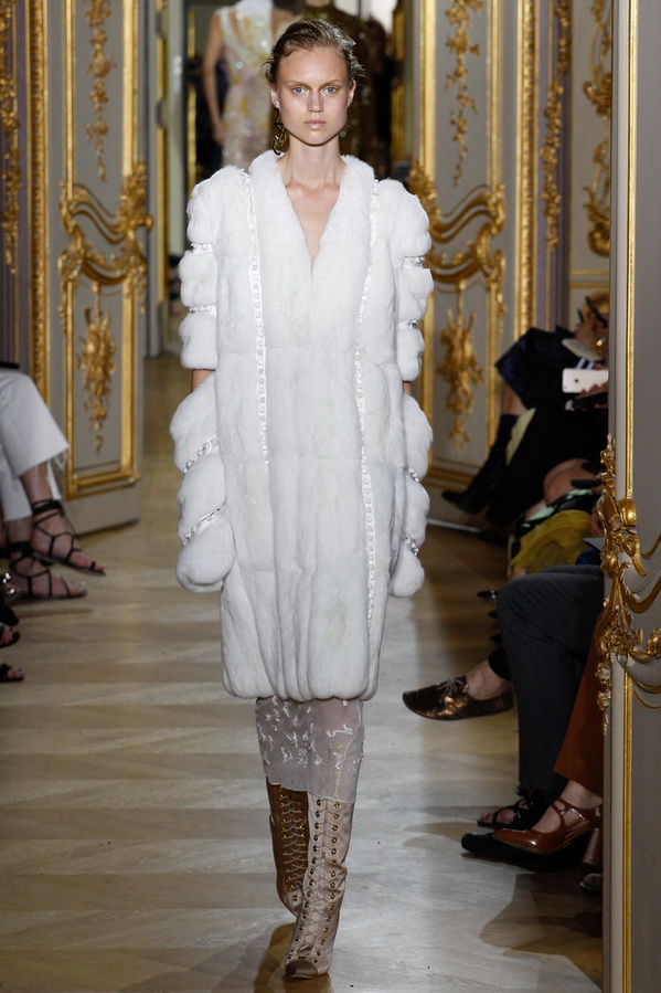 Manteau de fourrure femme 2025-2026