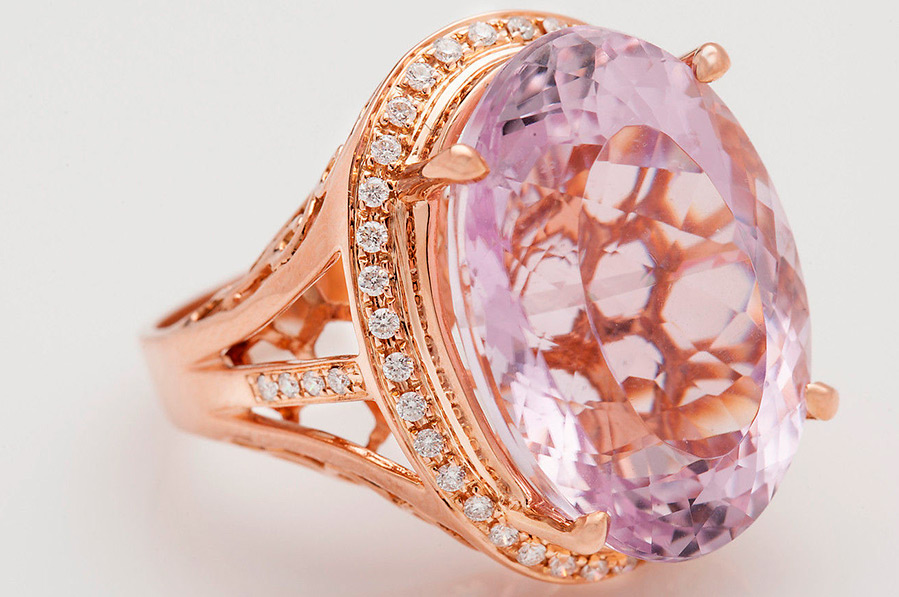 Bague avec kunzite