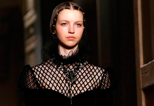 En bref sur la robe noire 2025-2026