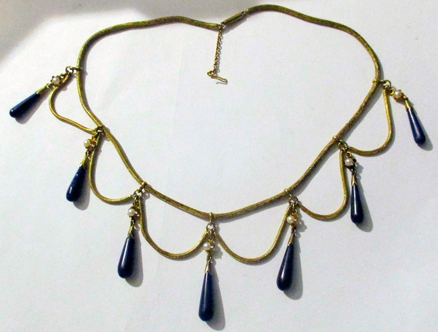 Collier avec pierre lapis lazuli
