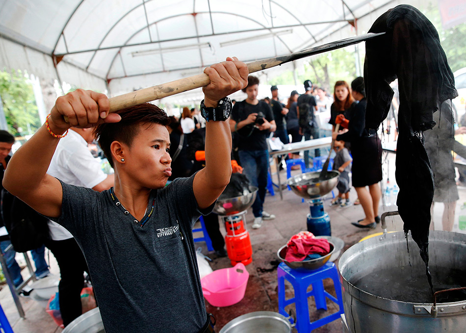 Deuil et mode pour le noir