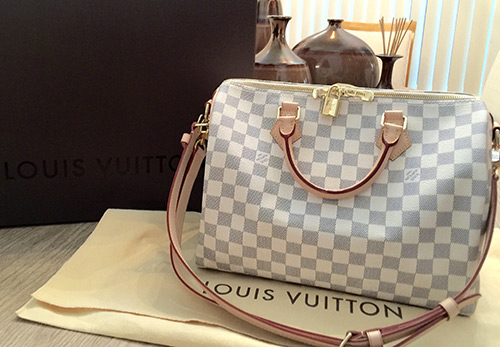 Pourquoi les vêtements et accessoires de marques de mode sont si chers