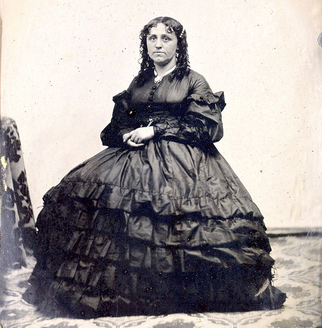Robes à la mode des années 1860 - photos rares