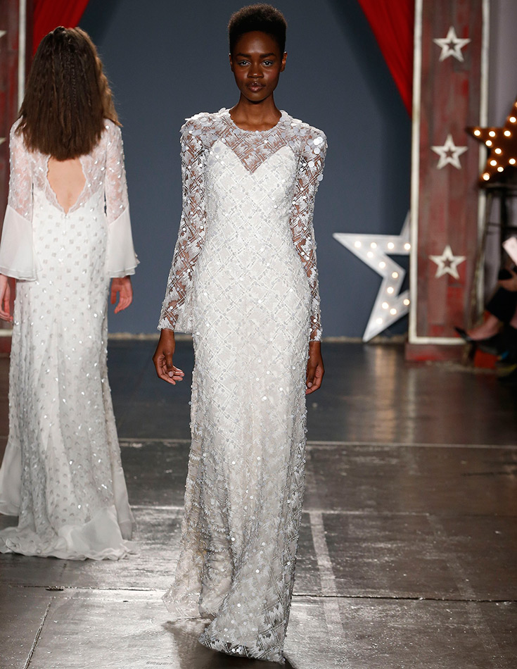 Robe de mariée à manches longues