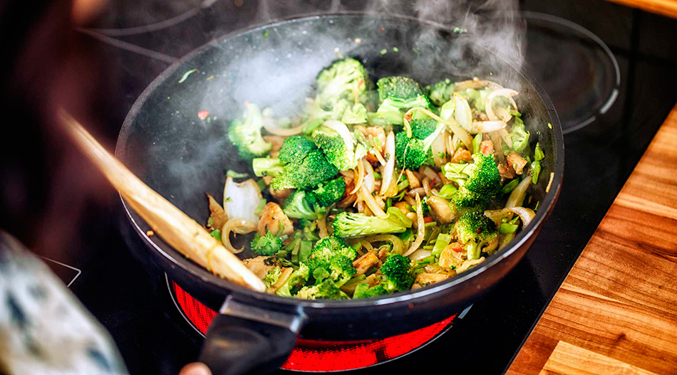 Propriétés utiles et contre-indications de l'huile de sésame