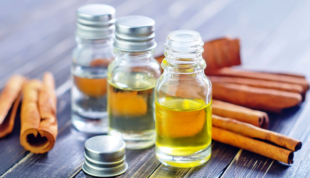 Huile de myrrhe pour la beauté