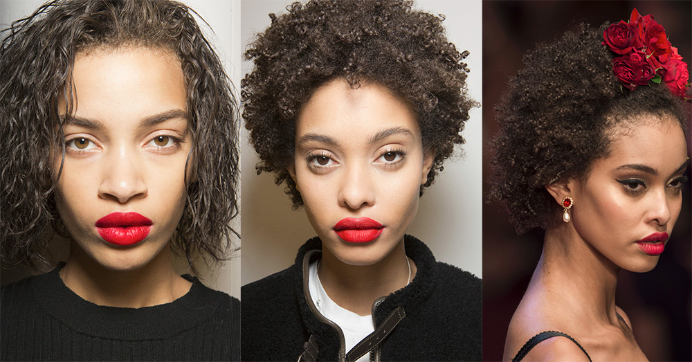 coupes de cheveux avec des boucles fines