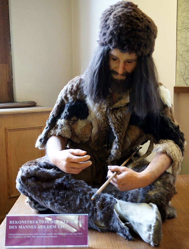 Vêtements et apparence des peuples primitifs