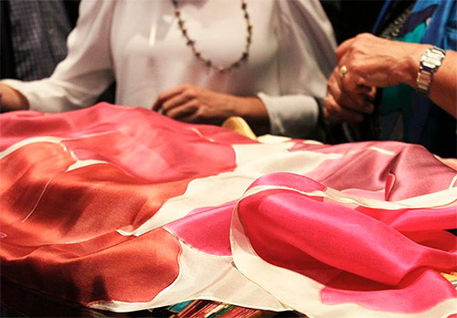 Soie naturelle - types de tissus et soins appropriés