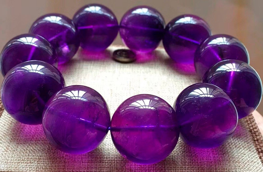 25 bijoux violets pour 2026