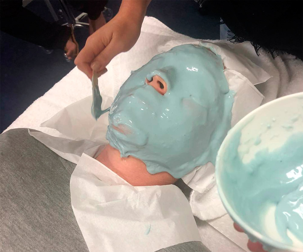 Masque facial à l'alginate