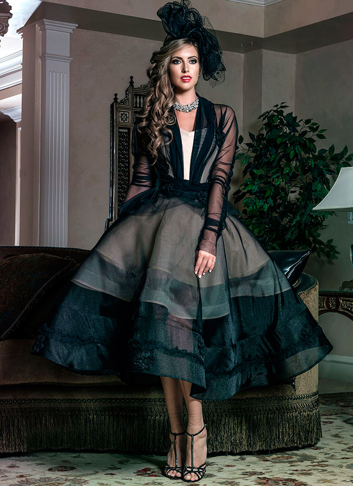 Robe de mariée dans des tons sombres