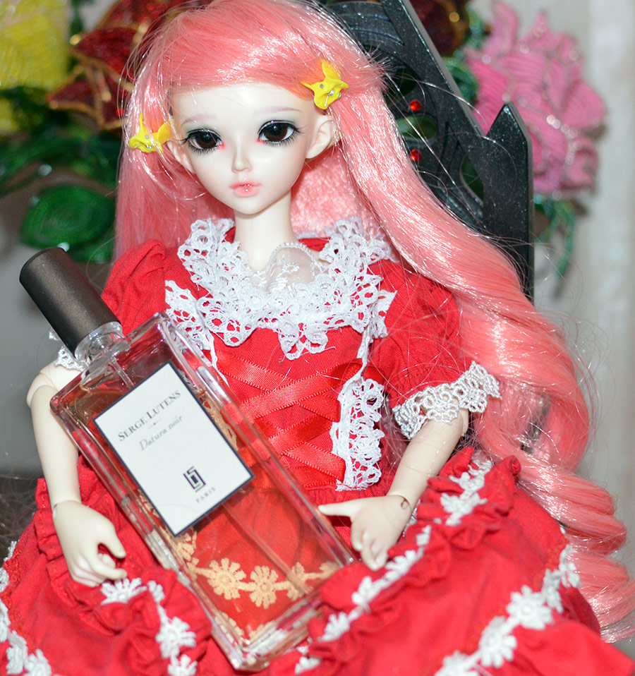 Parfum Datura Noir par Serge Lutens