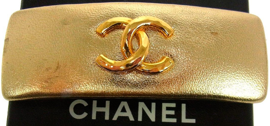 Pourquoi vous devez acheter une belle pince à cheveux vintage