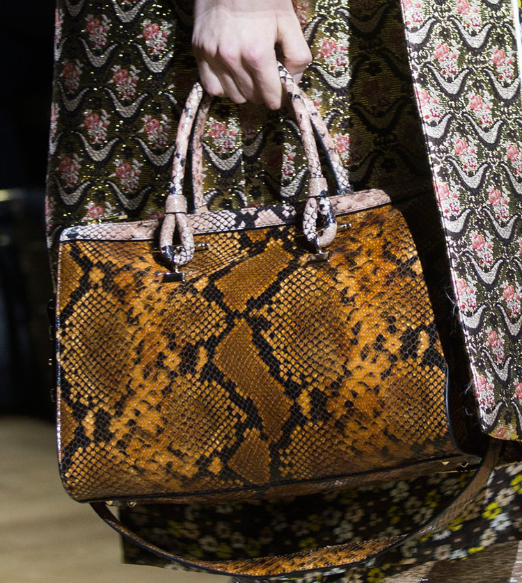 sac Rochas en peau de serpent