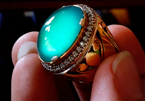 Pierre de calcédoine, pour quelles propriétés les bijoutiers l'aiment-elles