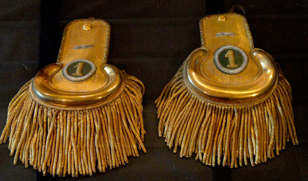 Garnitures dans les vêtements