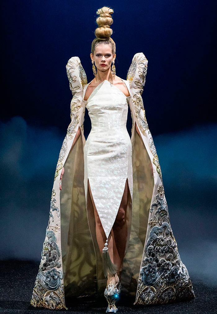 Robe de mariée Guo Pei