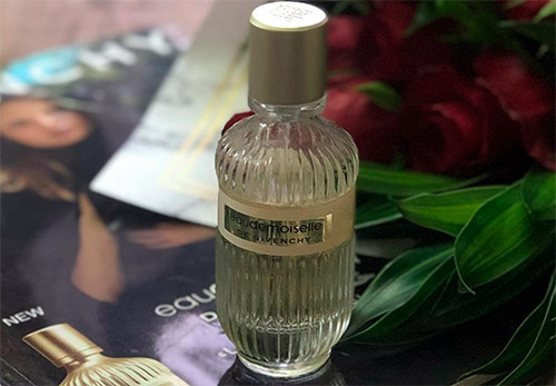 Parfum d'ambiance printanière Eaudemoiselle de Givenchy