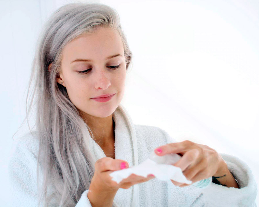 Huile nettoyante hydrophile pour le visage