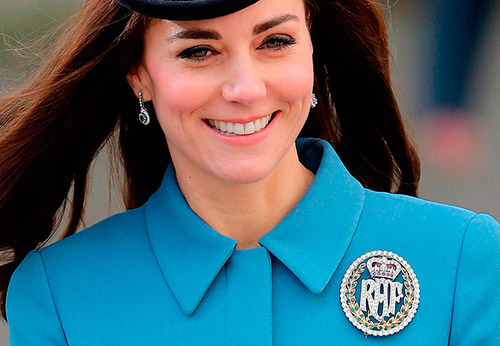 Comme c'est beau de porter une broche - images et conseils