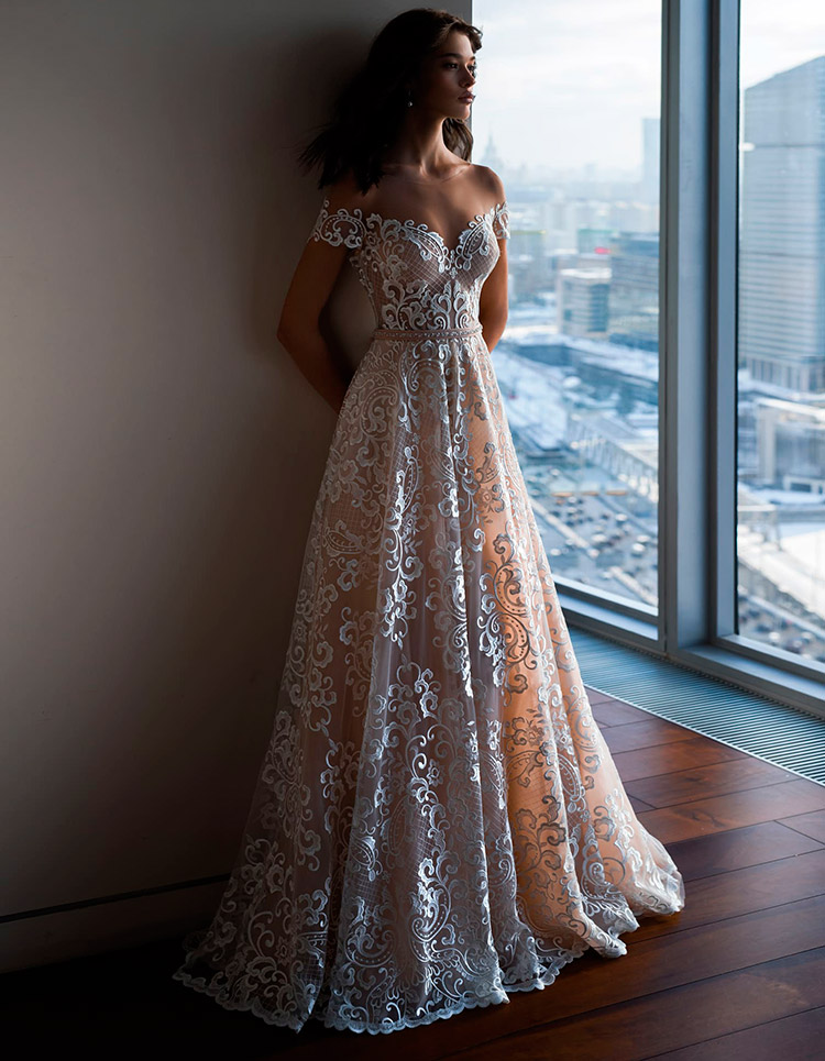 Belles robes en dentelle