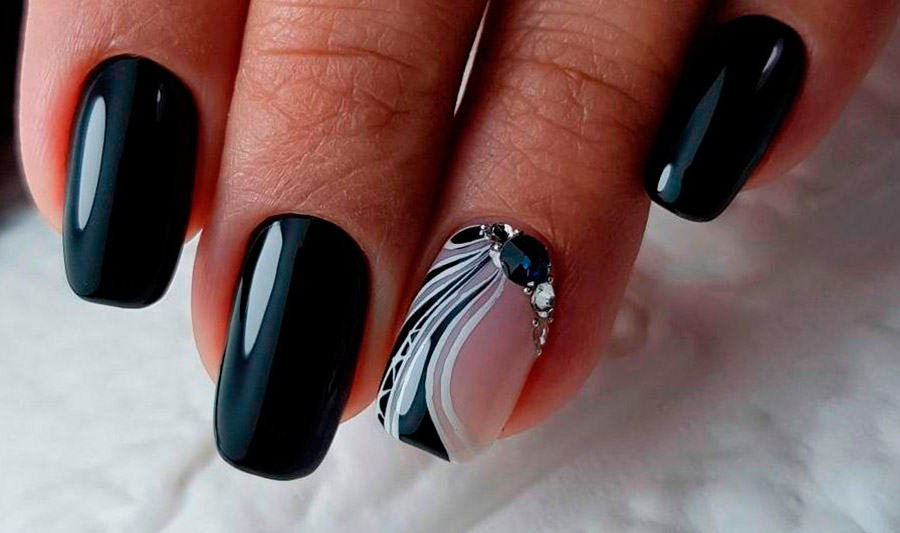 Conception d'ongles noirs