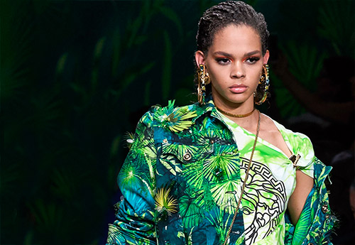 Imprimés et broderies tropicales tendance 2026