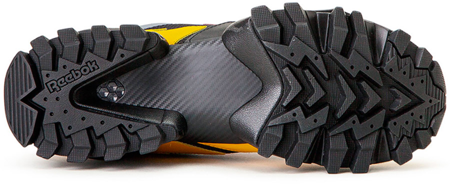 Semelle de baskets à la mode