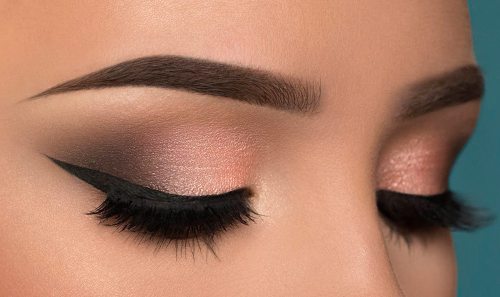 Maquillage Des Yeux Flèche