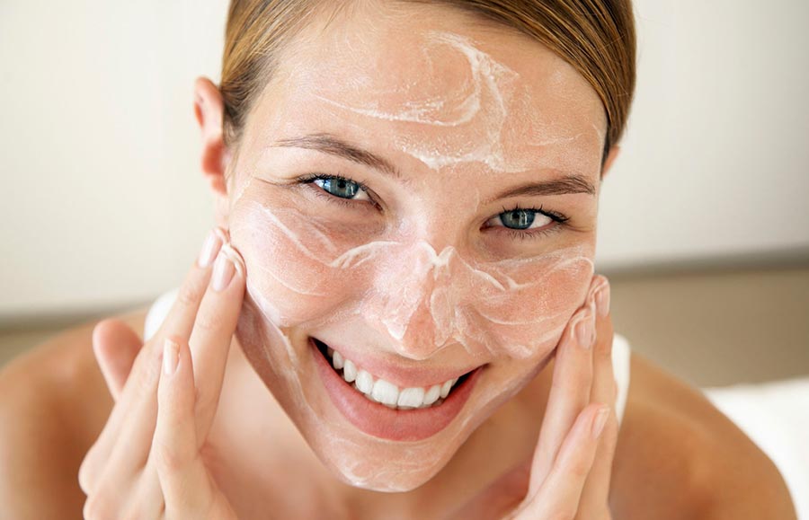 Remplir la peau d'humidité