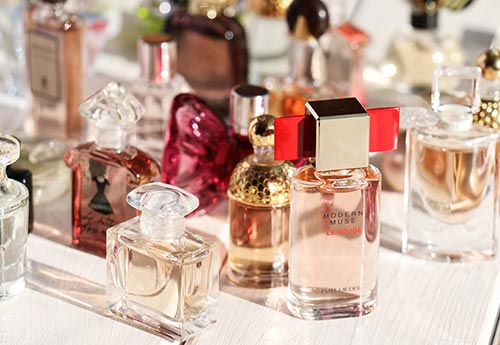 Testeurs de parfums : en quoi sont-ils différents et faut-il les acheter ?