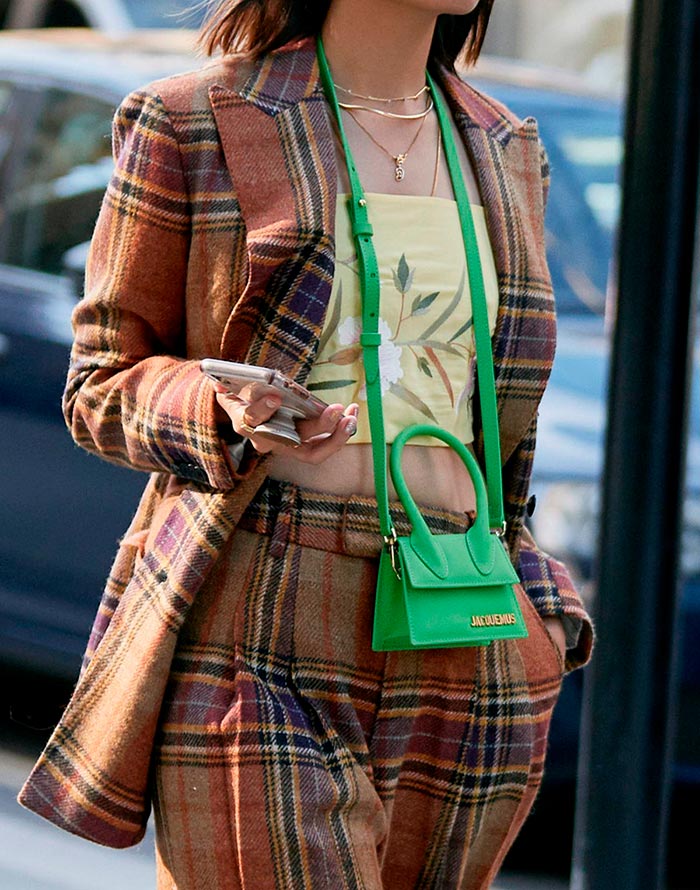 Comment porter un sac Jacquemus