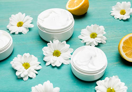 Comment choisir une crème visage pour femme après 40 ans