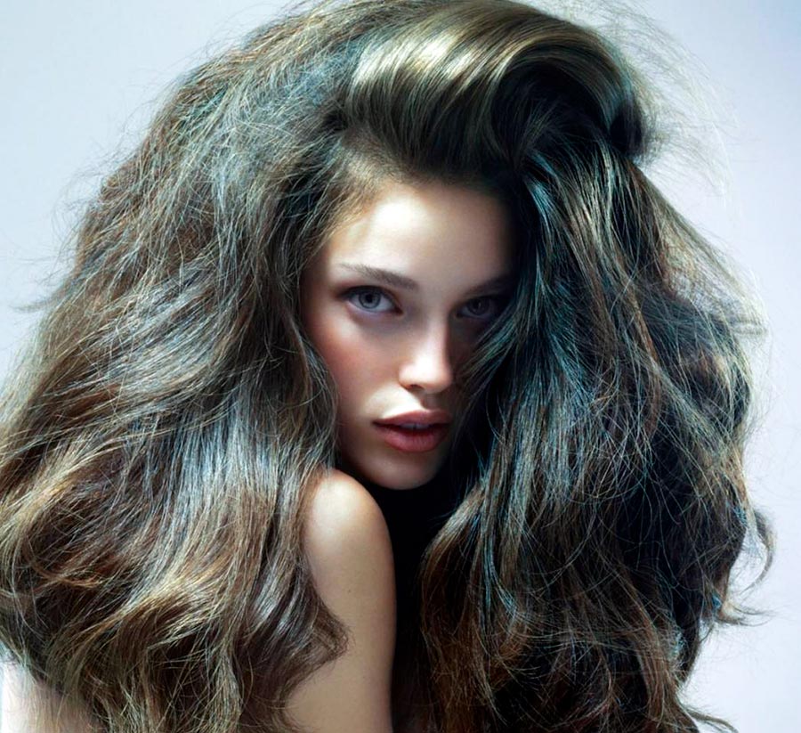 Comment ajouter du volume à vos cheveux