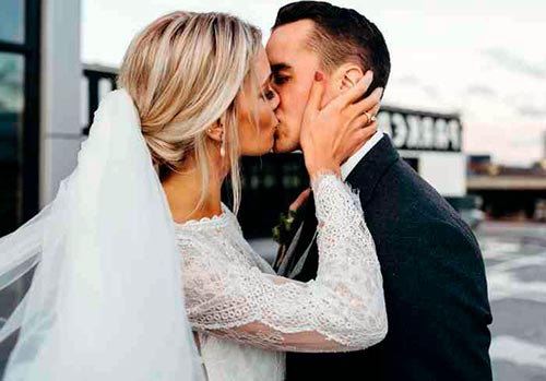 Maquillage de mariage du marié : règles d'application et conseils de la maquilleuse