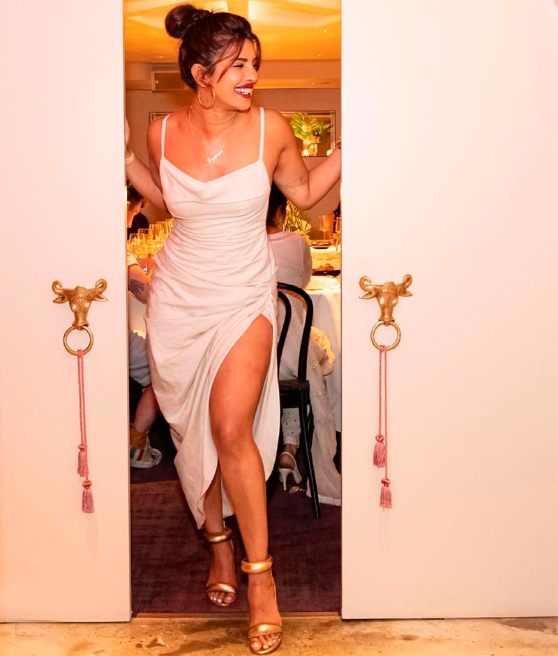 Tendance cet été : la robe en coton à volants